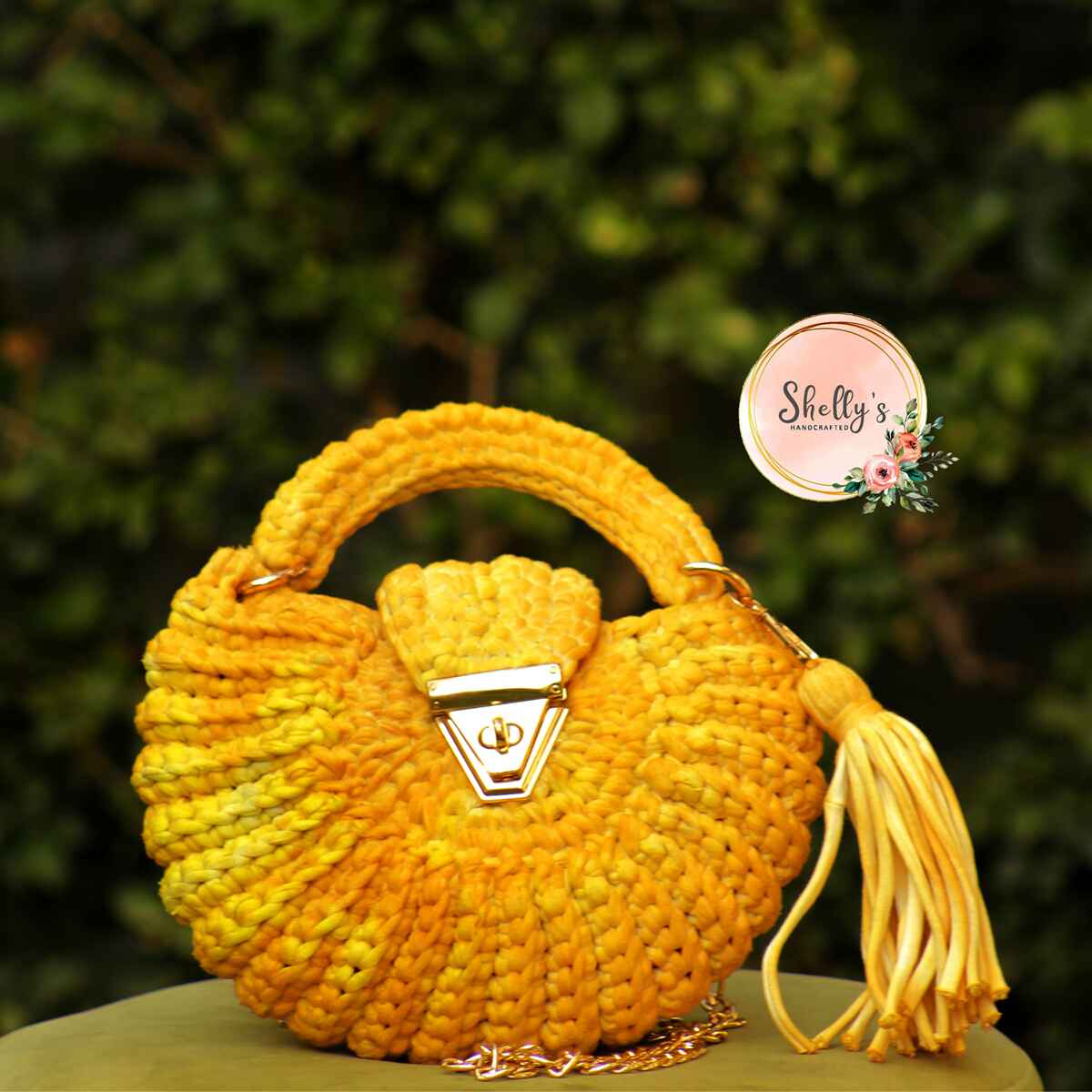 Crochet purse 